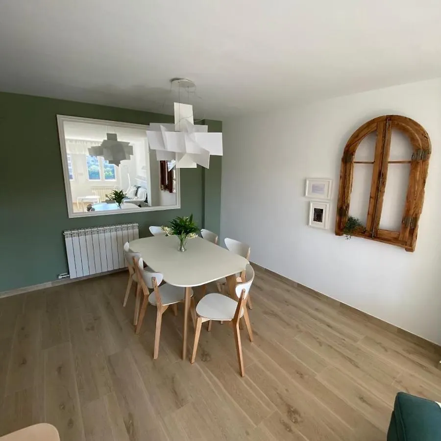 アパート Apartamento Completamente Reformado En El Casco Antiguo Con Vistas Al Rio バラゲー